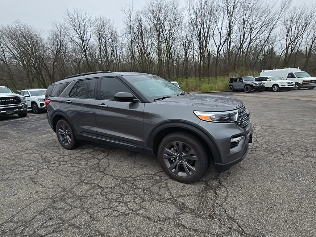 Used 2023 Ford Explorer XLT w/ Equipment Group 202A image 10
