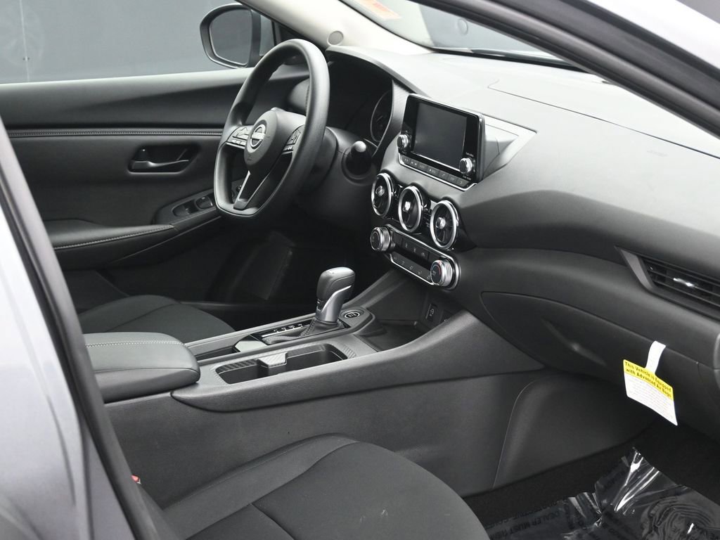 Certified 2025 Nissan Sentra S image 6