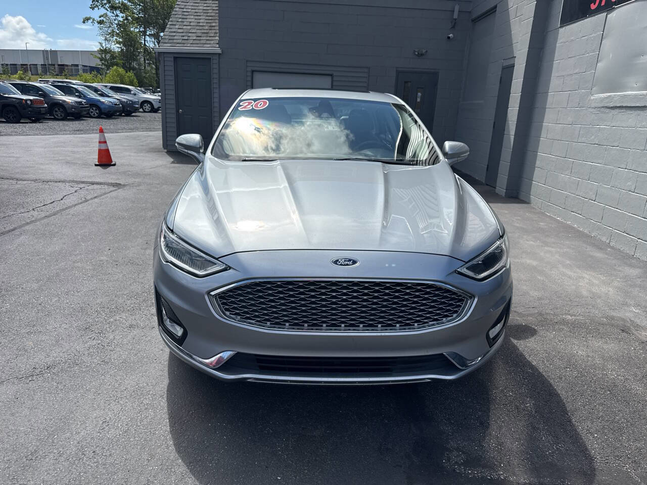 Used 2020 Ford Fusion Titanium image 3