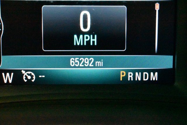 Used 2019 Buick Encore Sport Touring image 23