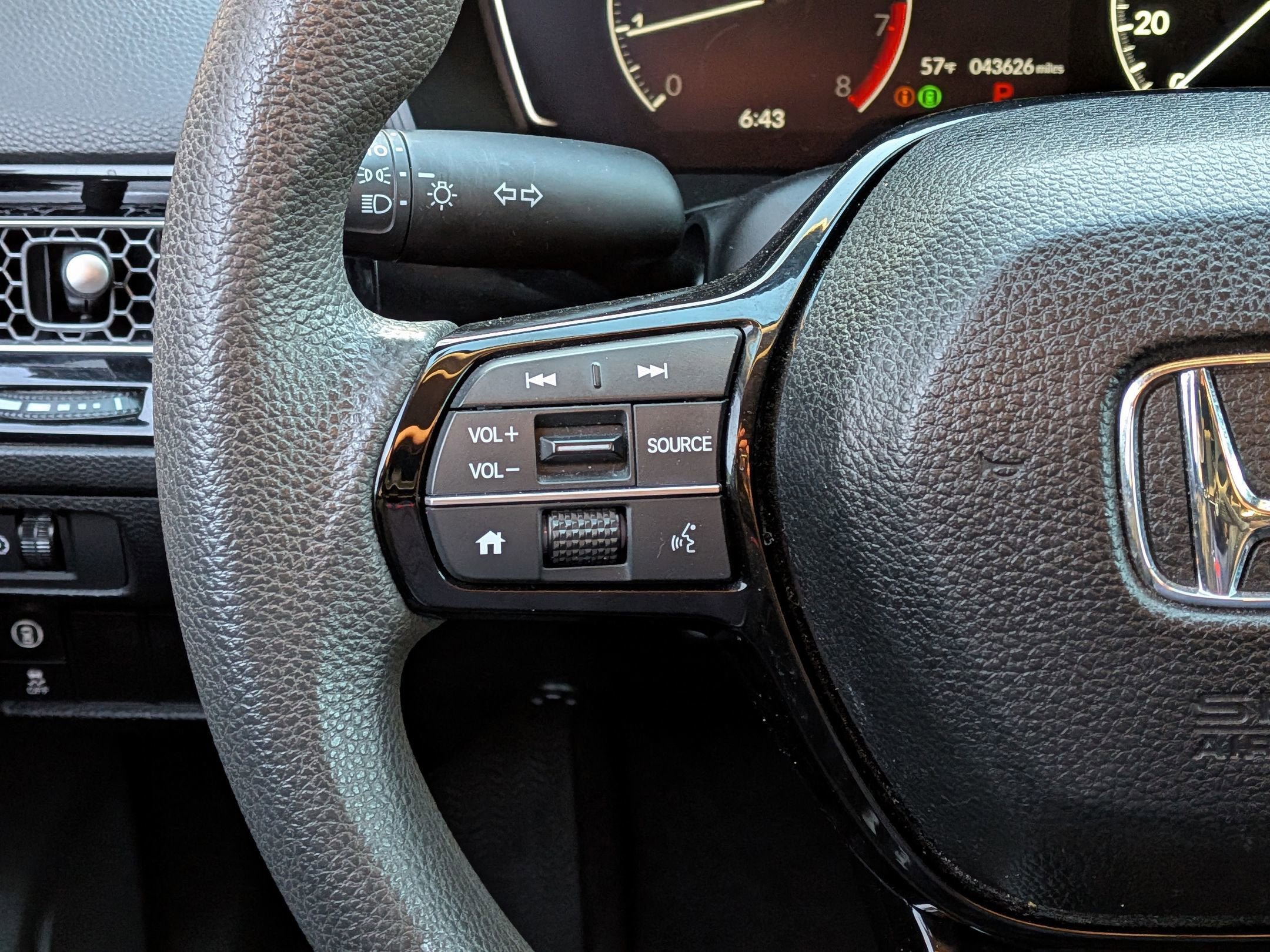 Used 2023 Honda Civic LX image 15