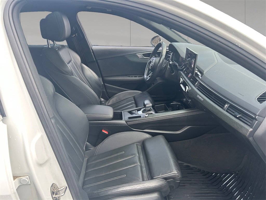 Used 2022 Audi A4 2.0T Premium Plus w/ Premium Plus Package image 17