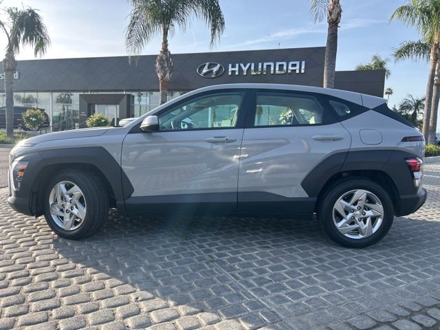 Used 2024 Hyundai Kona SE image 6