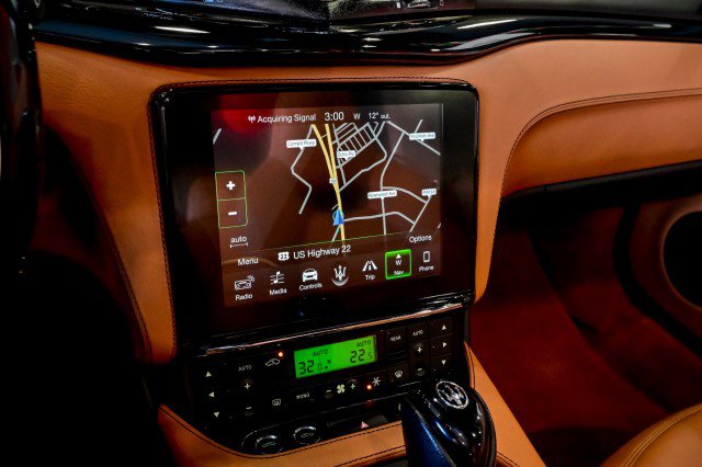 Used 2018 Maserati GranTurismo Convertible image 36