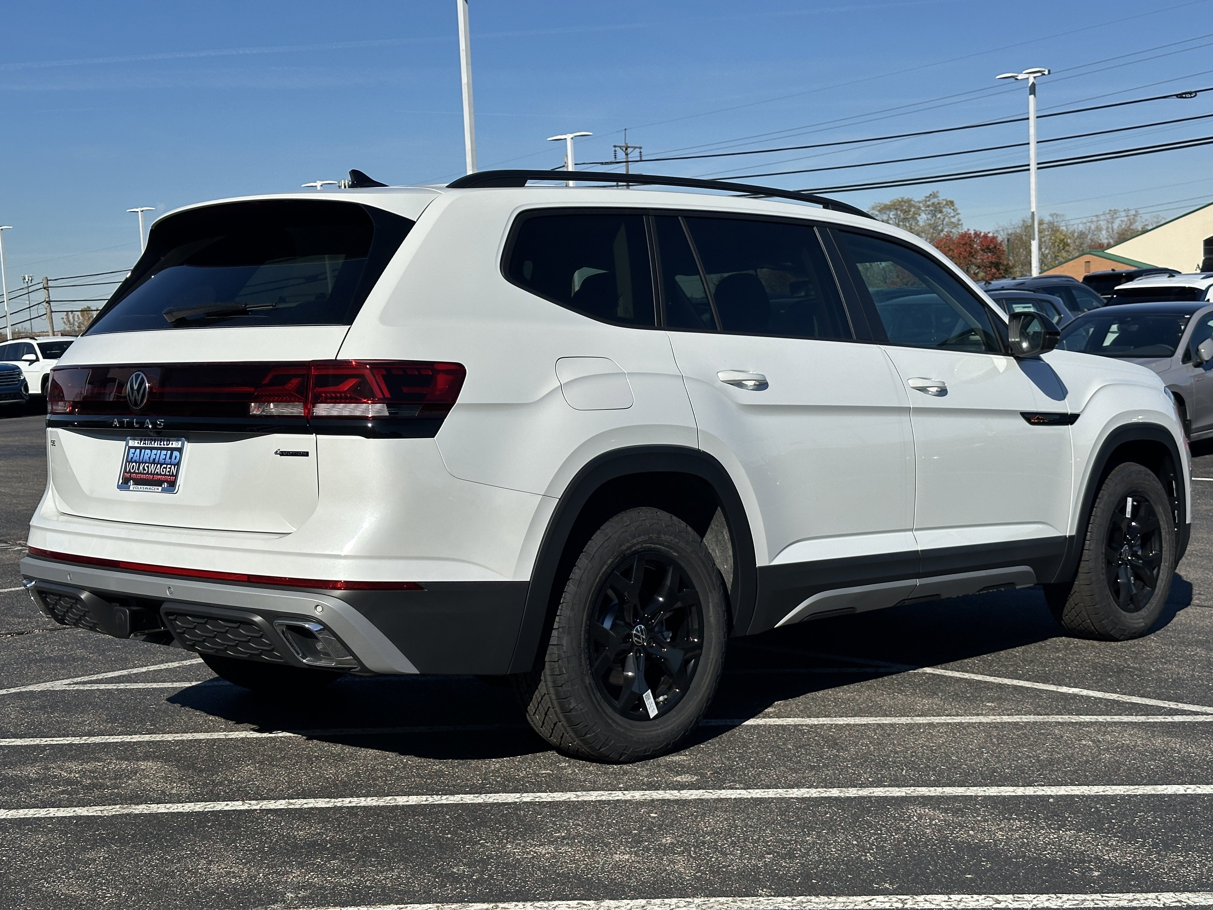 New 2026 Volkswagen Atlas Peak Edition image 7