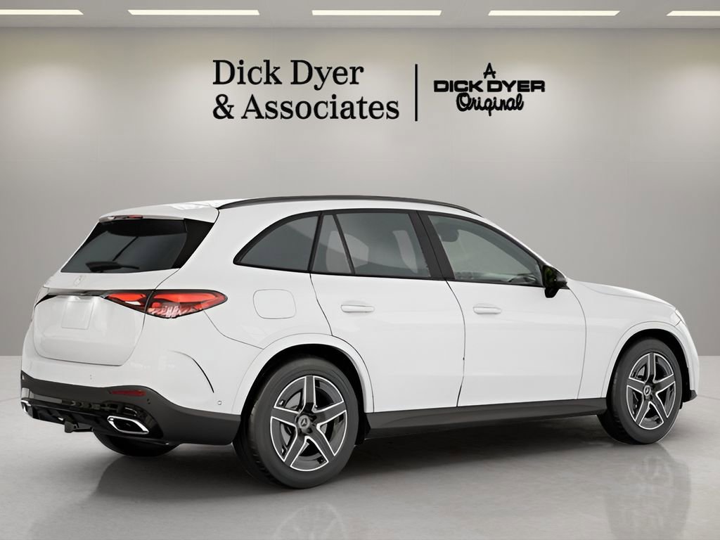 Used 2025 Mercedes-Benz GLC 300 image 7