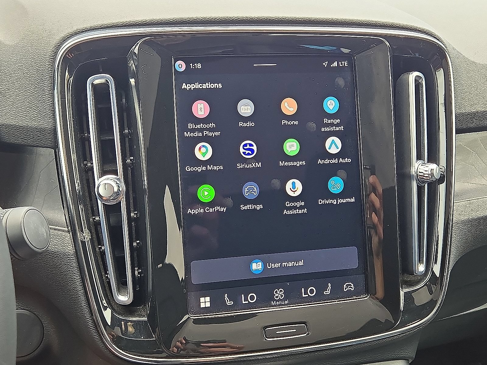 Certified 2023 Volvo C40 Recharge Core AWD/4WD image 26