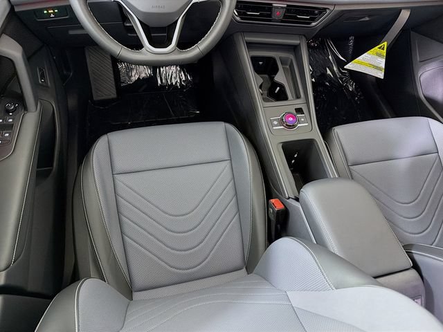 New 2026 Volkswagen Tiguan SE FWD image 24