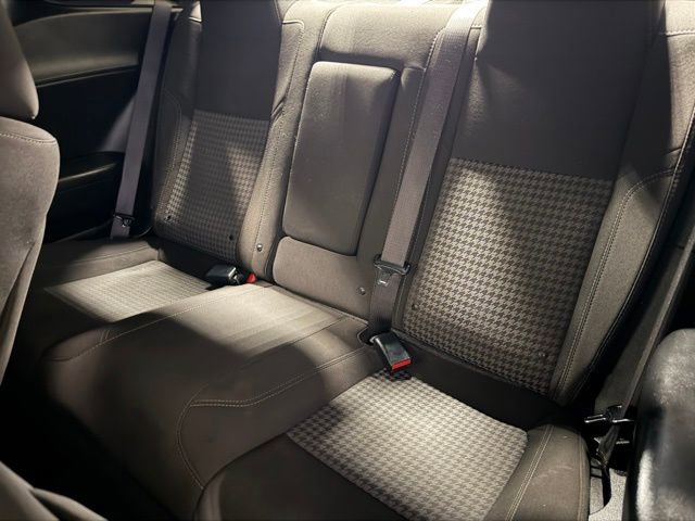 Used 2021 Dodge Challenger SXT image 18