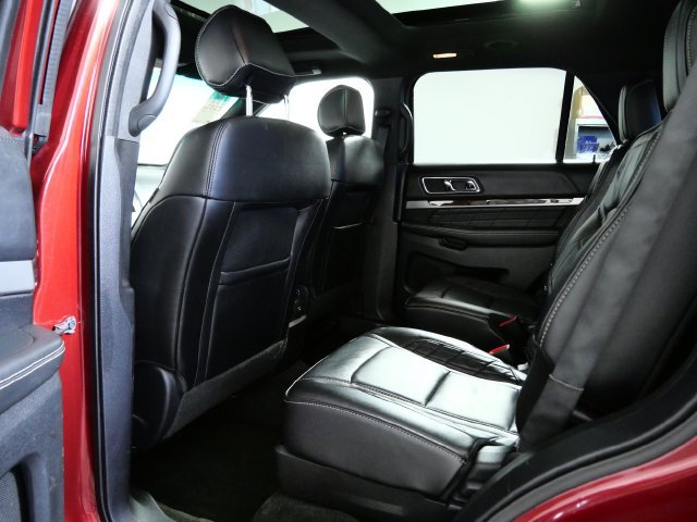 Used 2016 Ford Explorer Platinum AWD/4WD image 14