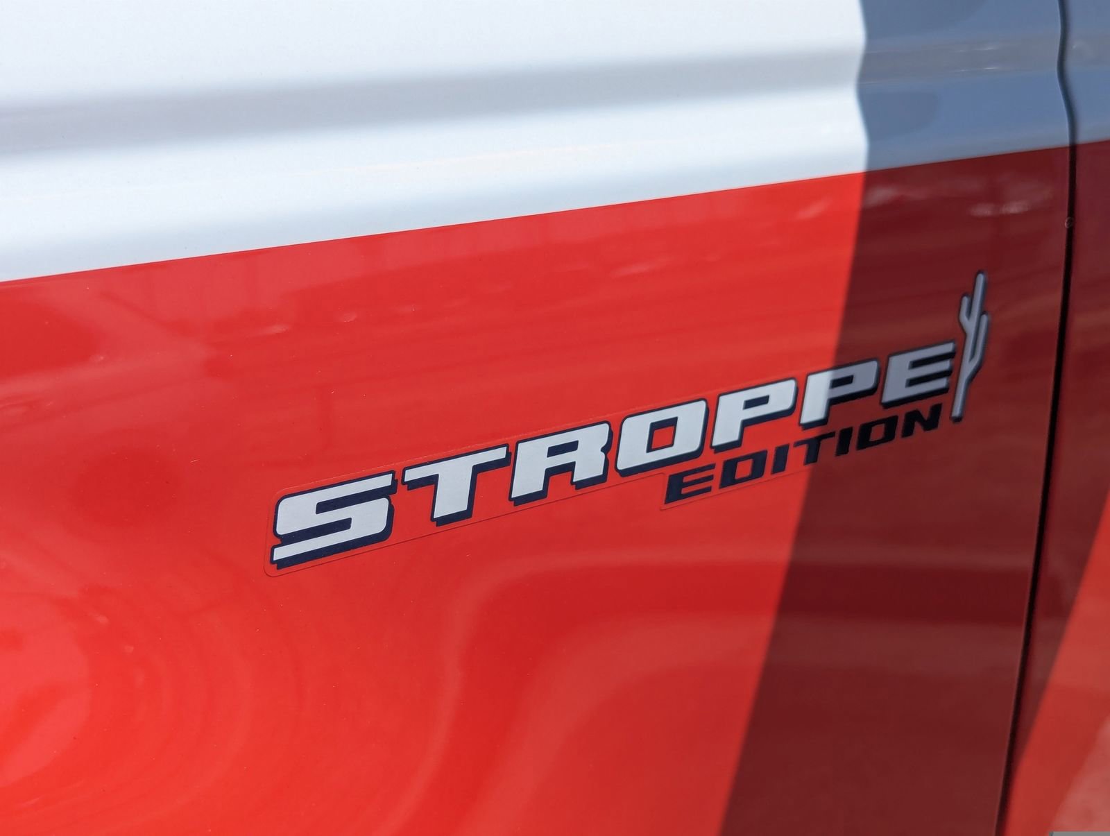 Certified 2025 Ford Bronco Stroppe Edition AWD/4WD image 28