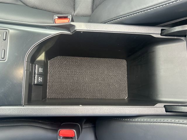 Used 2020 Toyota Camry XSE image 27