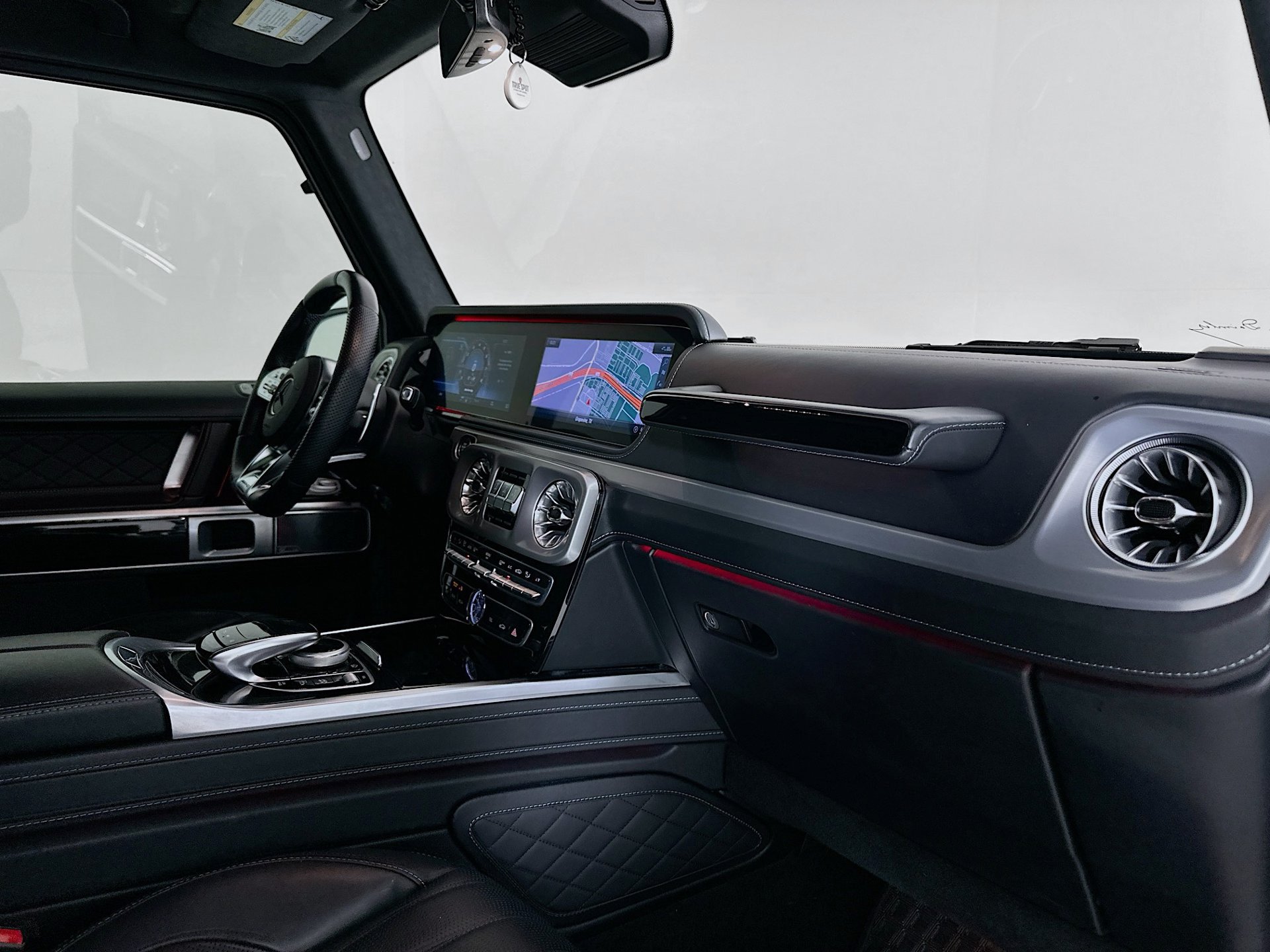 Certified 2022 Mercedes-Benz G 63 AMG 4MATIC image 32