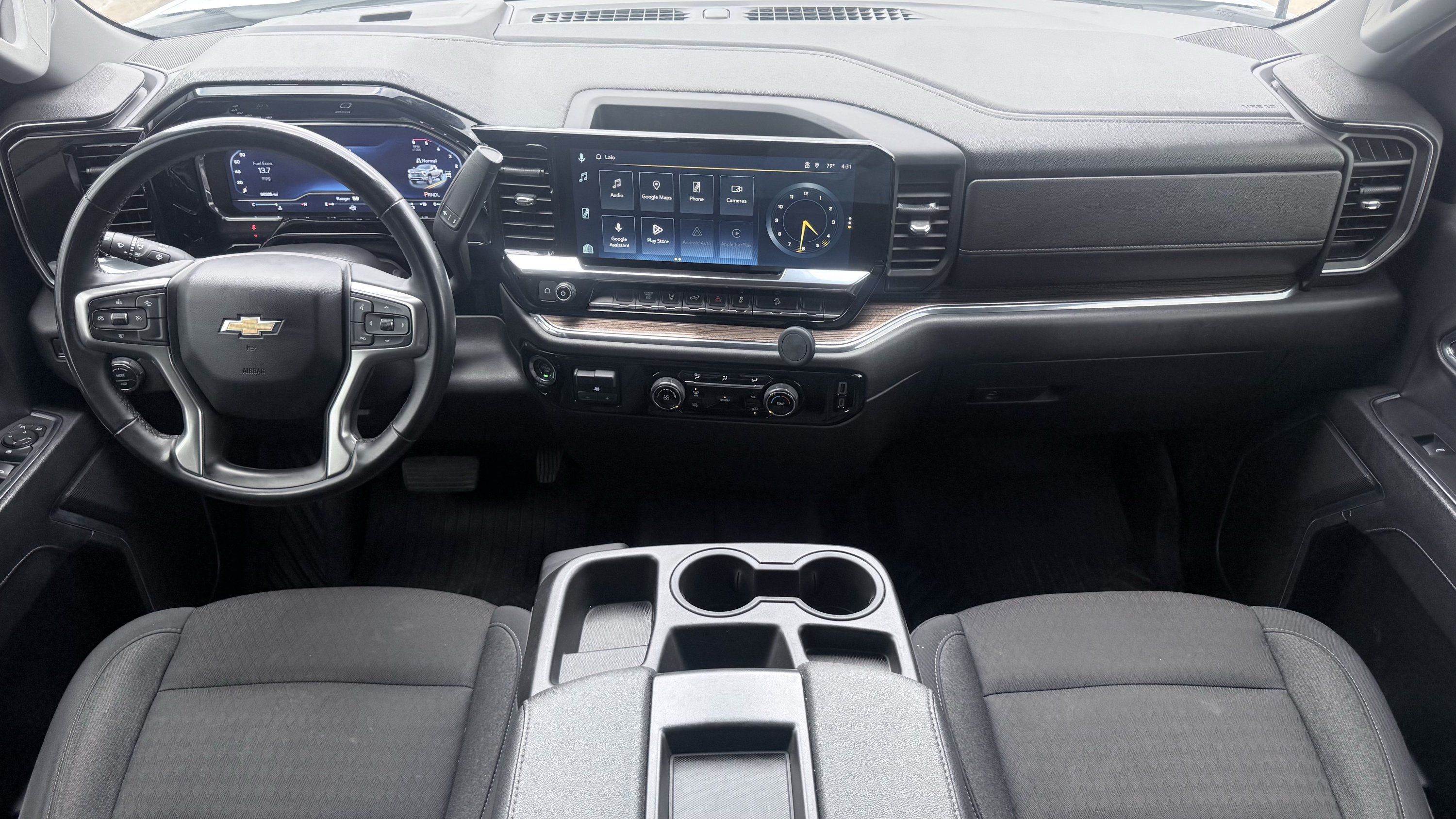 Used 2024 Chevrolet Silverado 2500 LT AWD/4WD image 2