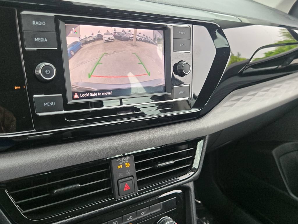 Certified 2024 Volkswagen Taos S FWD image 21