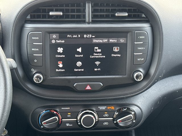 Used 2025 Kia Soul LX w/ LX Technology Package FWD image 31