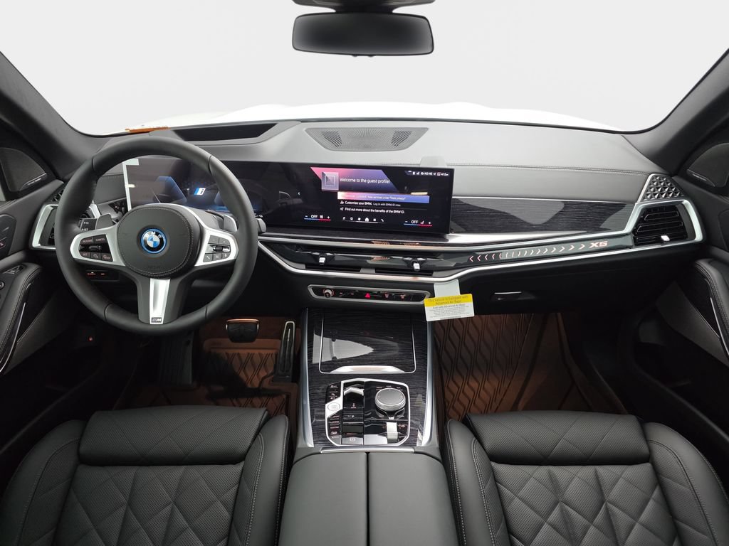 New 2026 BMW X5 xDrive50e w/ M Sport Package AWD/4WD image 10