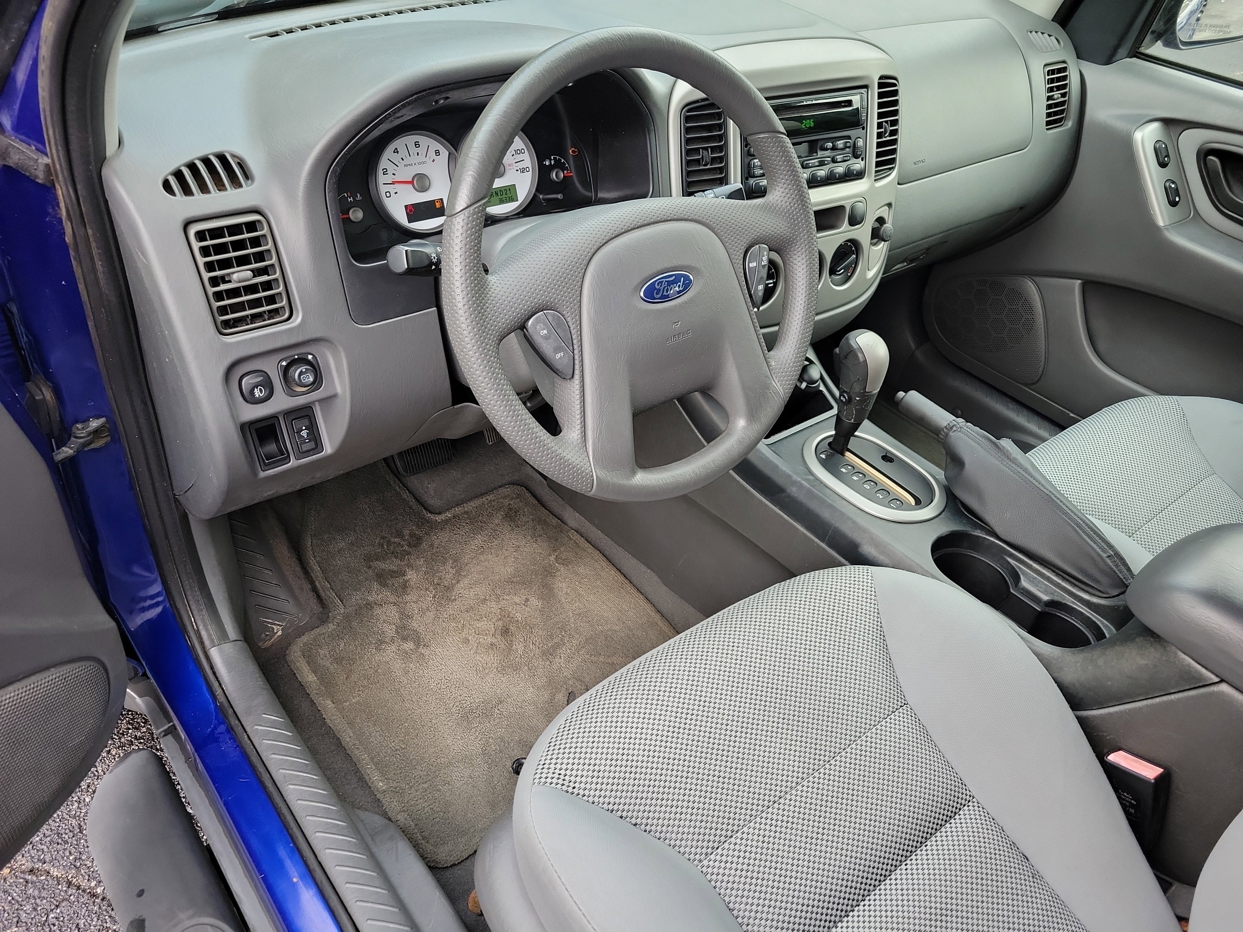 Used 2005 Ford Escape XLT AWD/4WD image 3