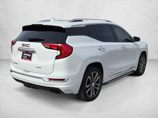 Used 2019 GMC Terrain Denali w/ Advanced Safety Package image 5