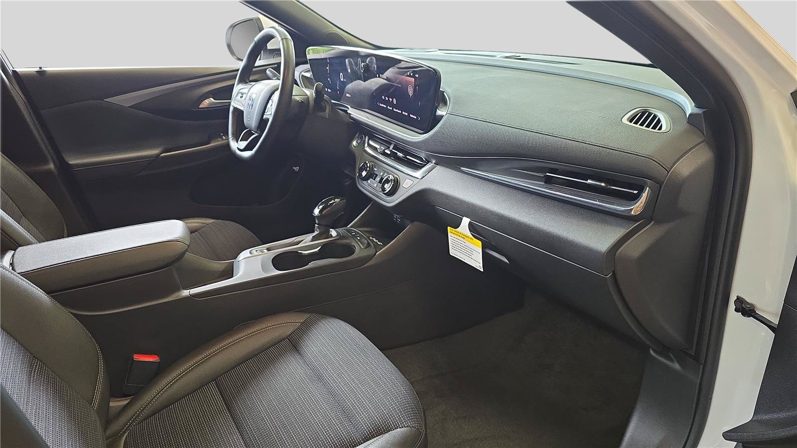 Used 2025 Buick Envista Preferred w/ Convenience I Package FWD image 16
