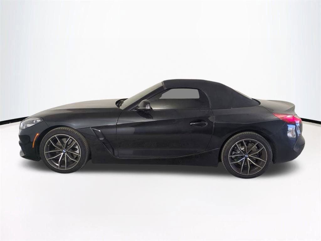Used 2022 BMW Z4 sDrive30i w/ Driving Assistance Package image 8