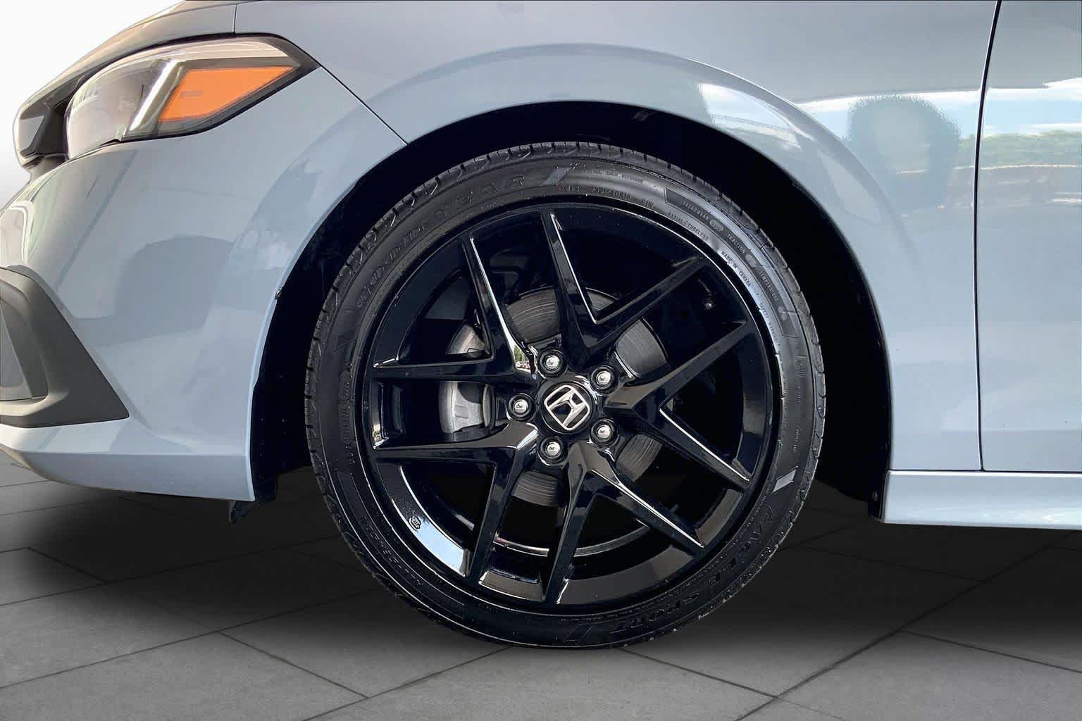Used 2024 Honda Civic Sport image 11