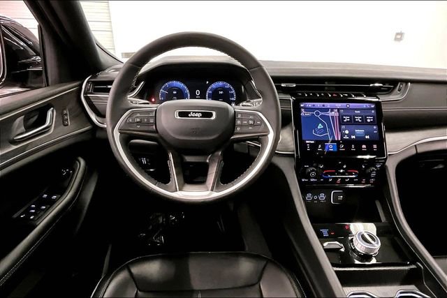 Used 2024 Jeep Grand Cherokee Limited w/ Trailer Tow Package image 6