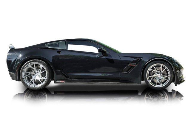 Used 2019 Chevrolet Corvette Grand Sport RWD image 2