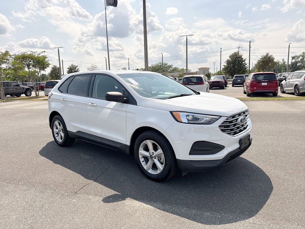 Used 2020 Ford Edge SE FWD image 1