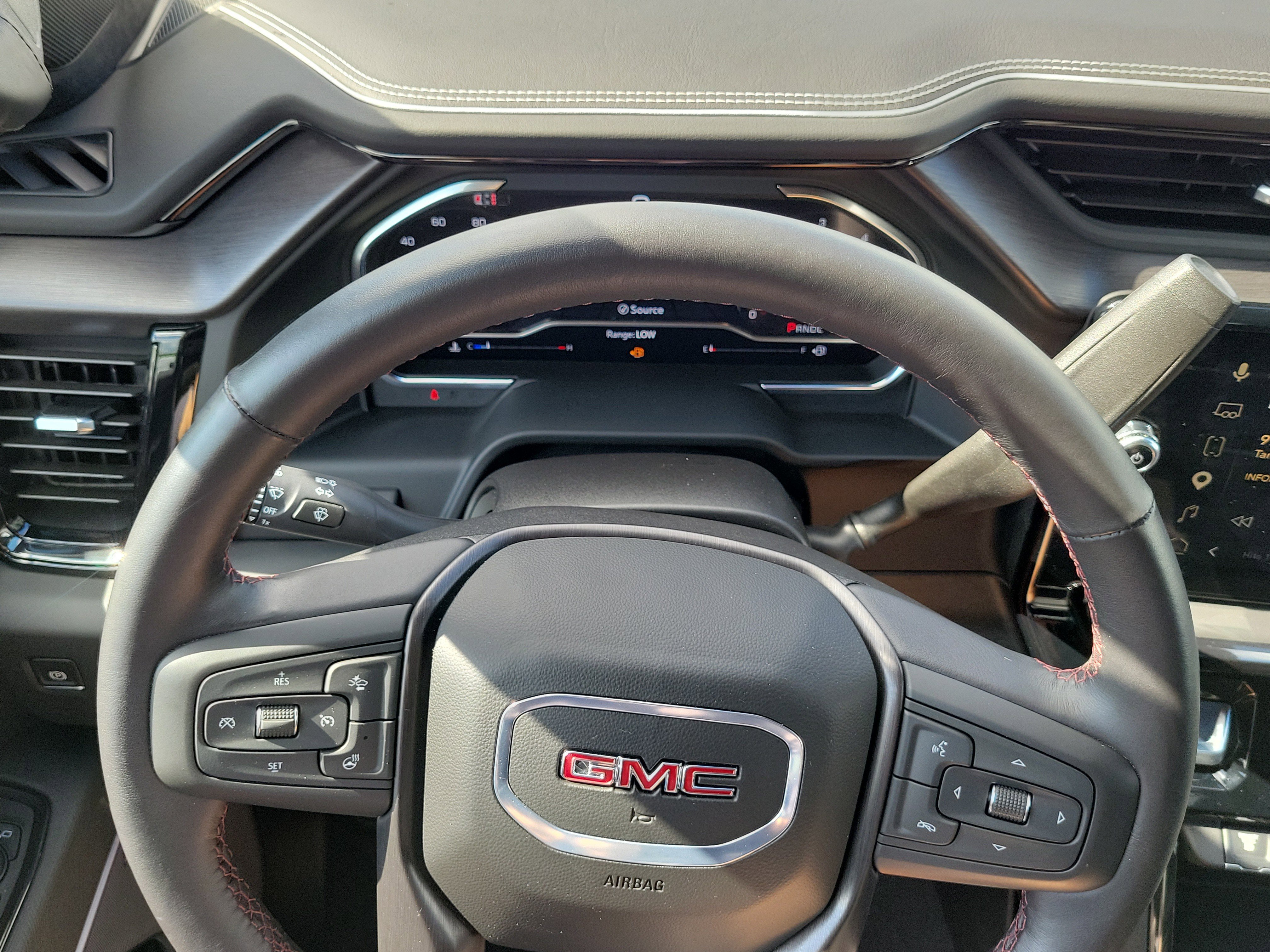 Used 2025 GMC Sierra 2500 AT4X AWD/4WD image 23