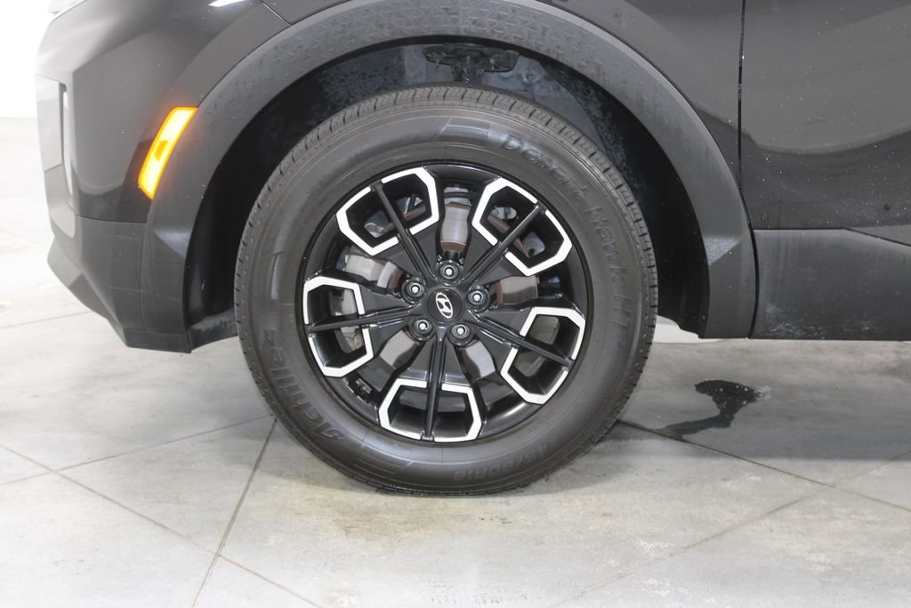 Used 2023 Hyundai Santa Cruz SEL Premium image 18