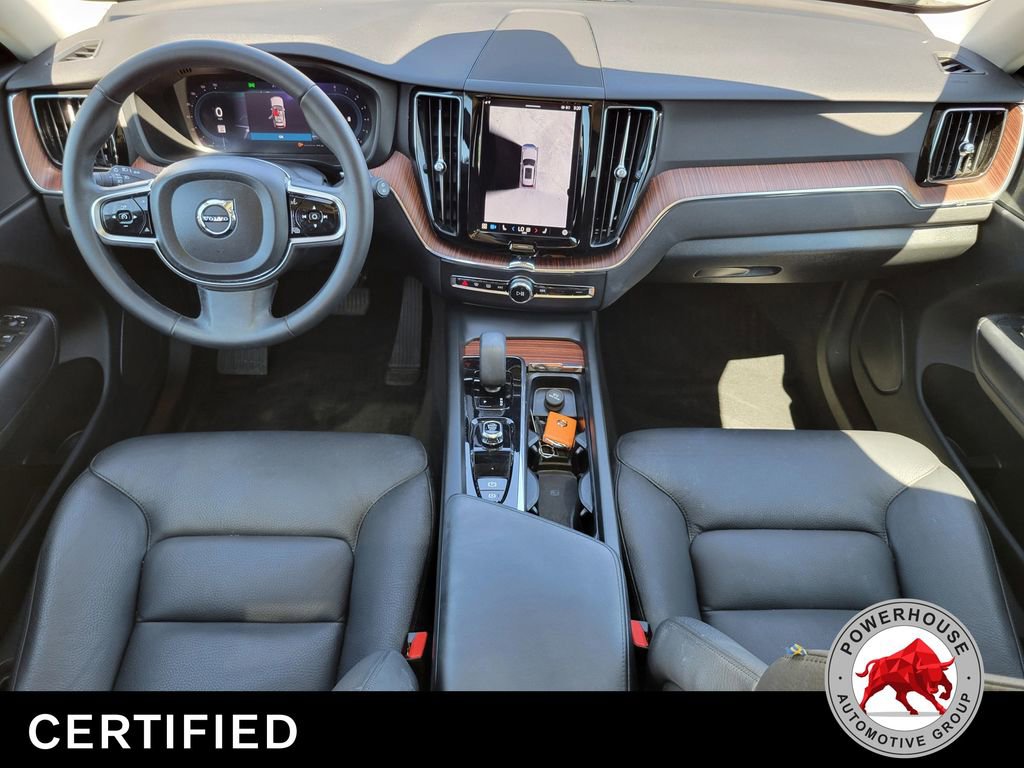 Used 2024 Volvo XC60 B5 Plus image 19