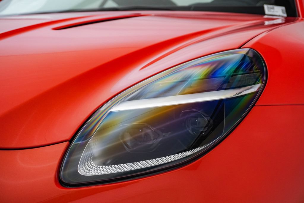 Used 2026 Aston Martin V8 Vantage Coupe RWD image 6