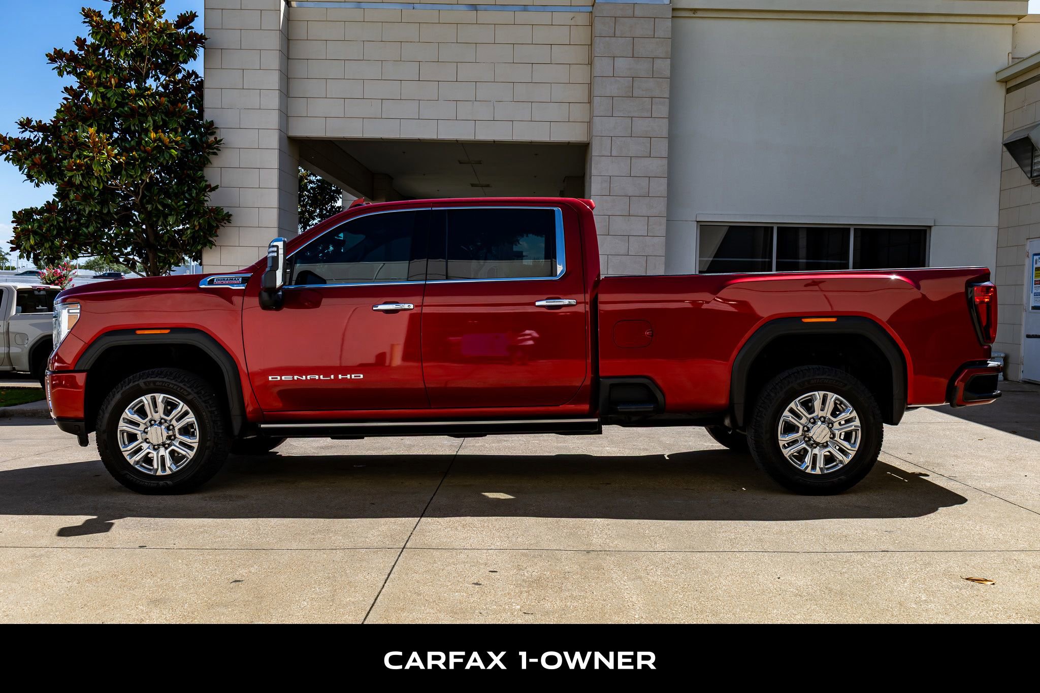 Used 2023 GMC Sierra 3500 Denali w/ Technology Package AWD/4WD image 5
