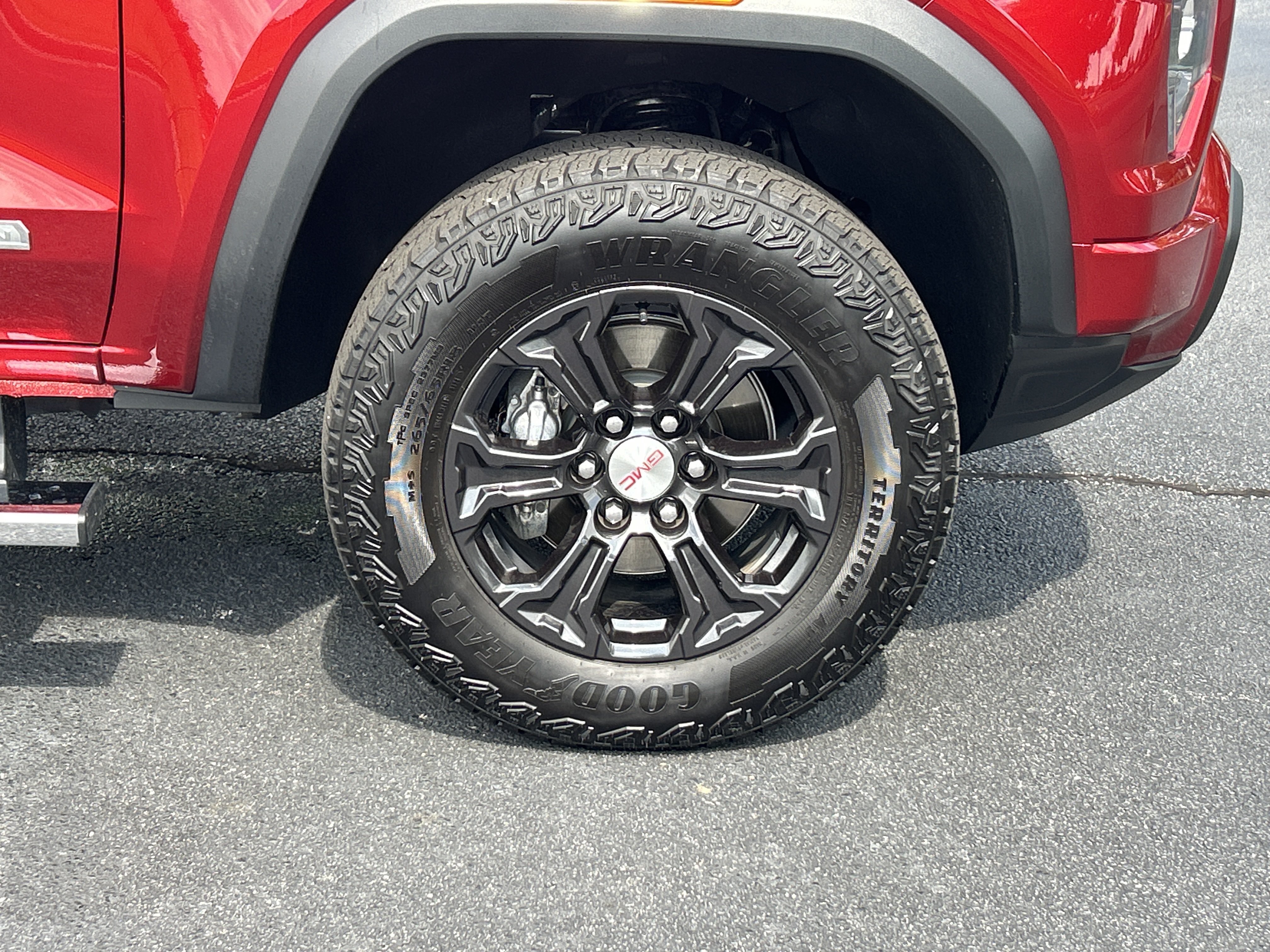 Used 2024 GMC Canyon Elevation w/ Convenience Package AWD/4WD image 33