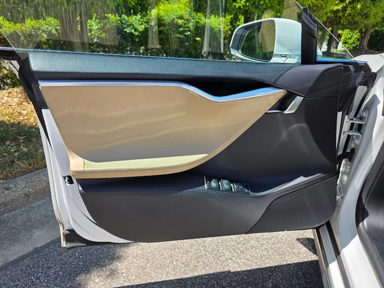 Used 2013 Tesla Model S RWD image 9