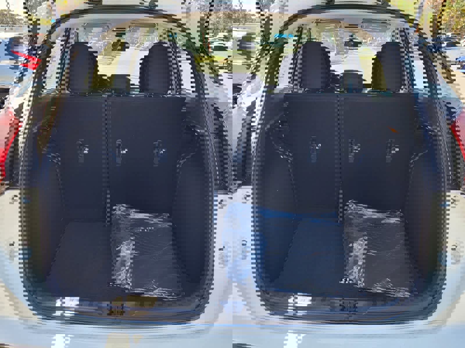 New 2025 Nissan Kicks Play S image 6