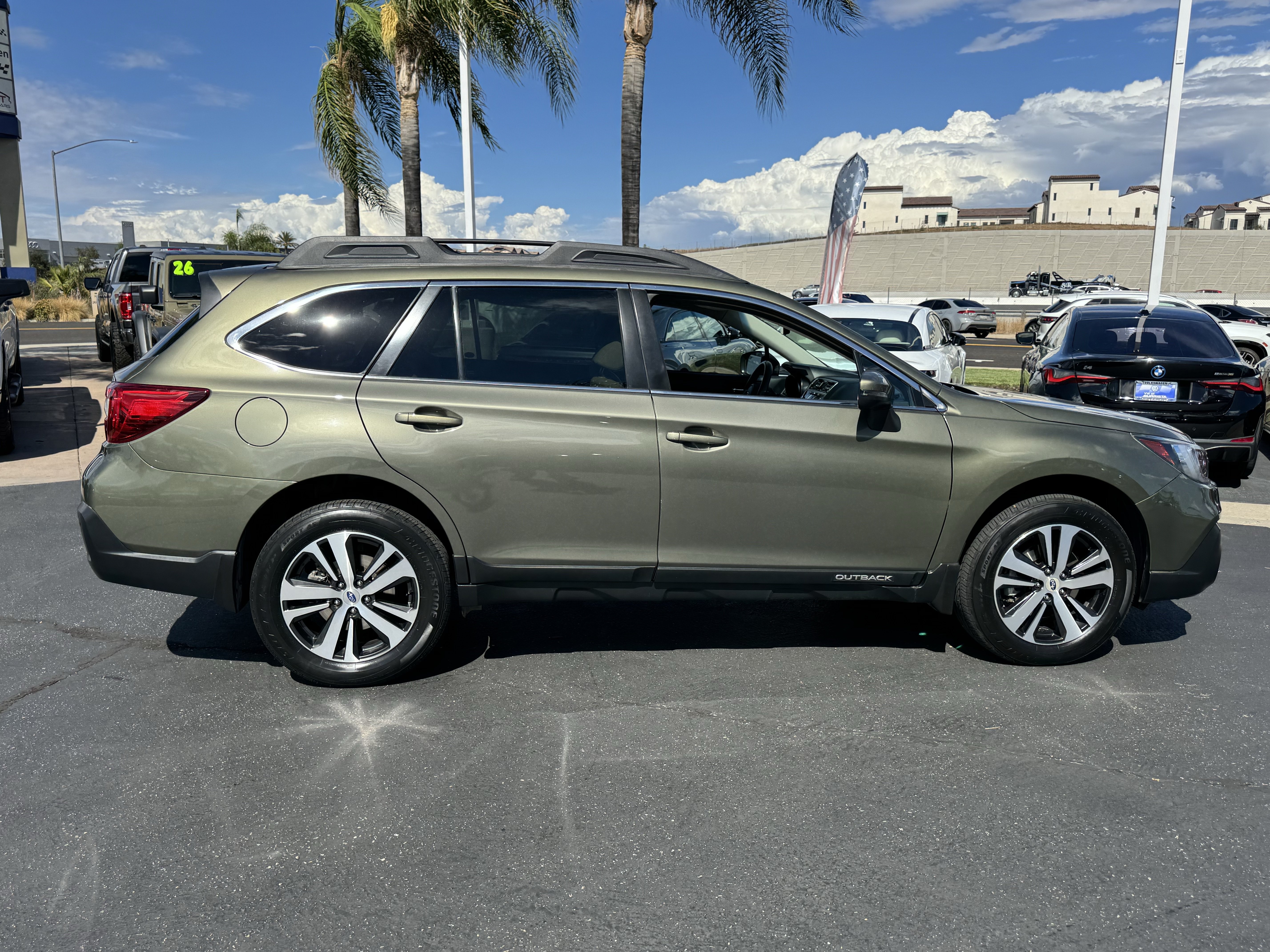 Used 2018 Subaru Outback 3.6R Limited AWD/4WD image 10