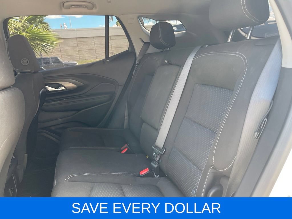 Used 2024 GMC Terrain SLE w/ Driver Convenience Package FWD image 16