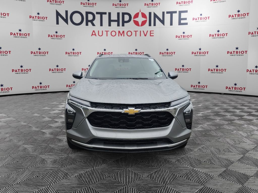 New 2025 Chevrolet Trax LT image 8