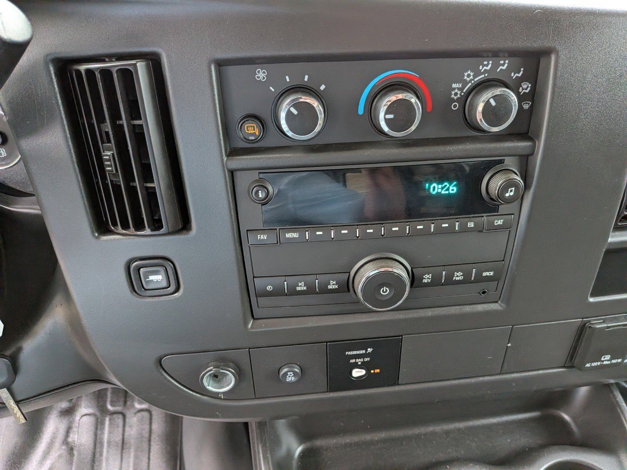 Used 2024 GMC Savana 2500 w/ Driver Convenience Package RWD image 22