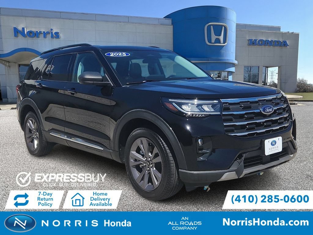 Used 2025 Ford Explorer Active w/ Active Comfort Package AWD/4WD image 1