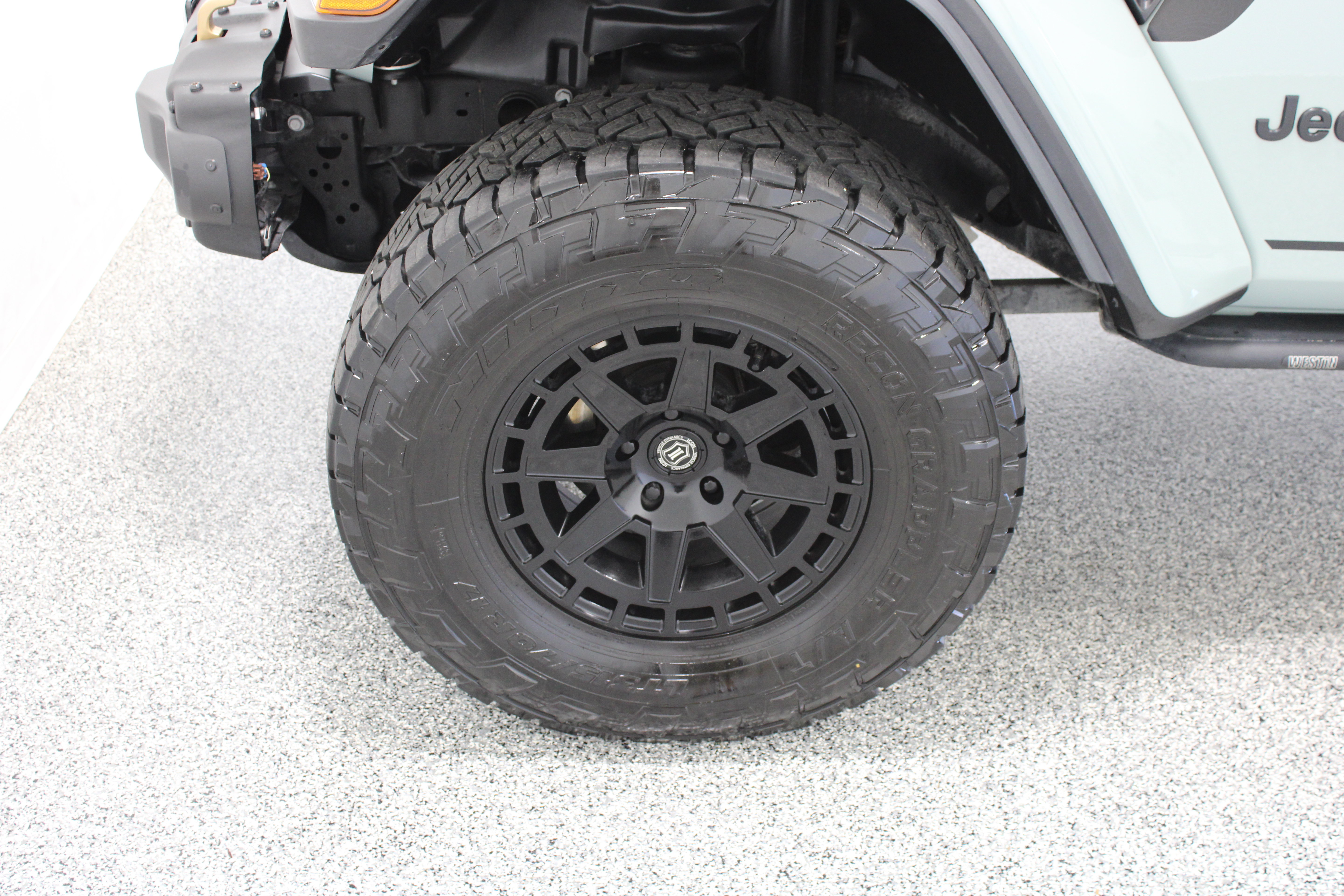 Used 2023 Jeep Wrangler Unlimited Rubicon 392 w/ Trailer Tow Package AWD/4WD image 12