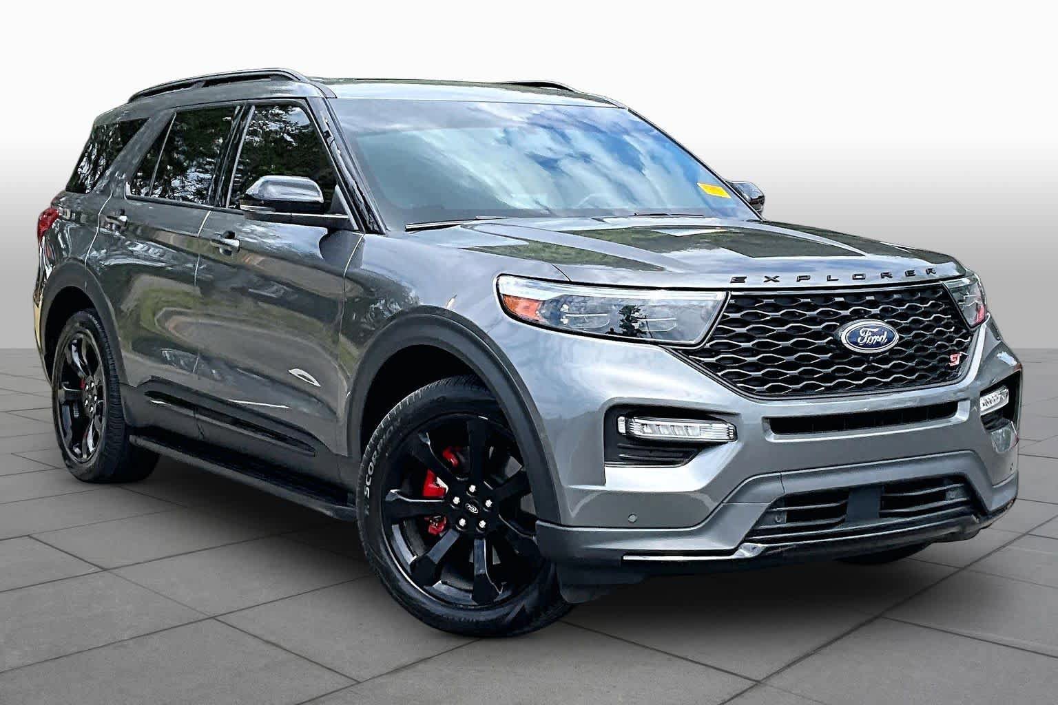 Certified 2023 Ford Explorer ST w/ Equipment Group 401A AWD/4WD image 3