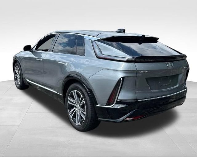 Used 2024 Cadillac Lyriq Luxury AWD/4WD image 3