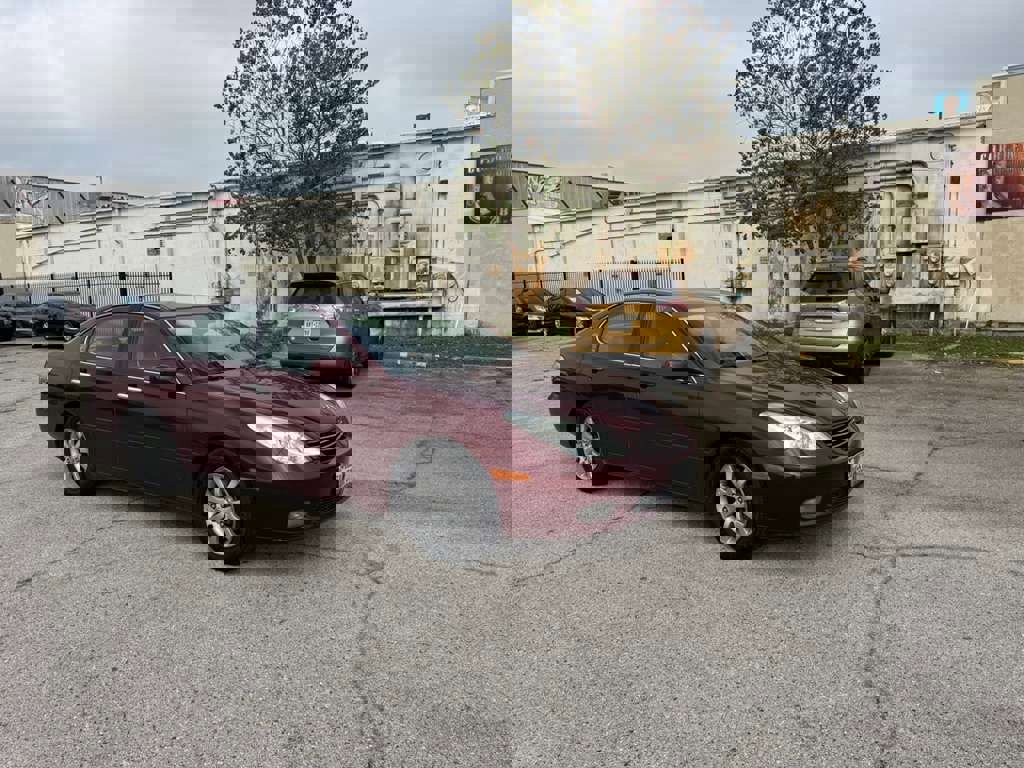 Used 2004 Lexus ES 330 image 4