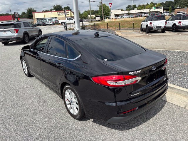 Used 2019 Ford Fusion SE FWD image 6