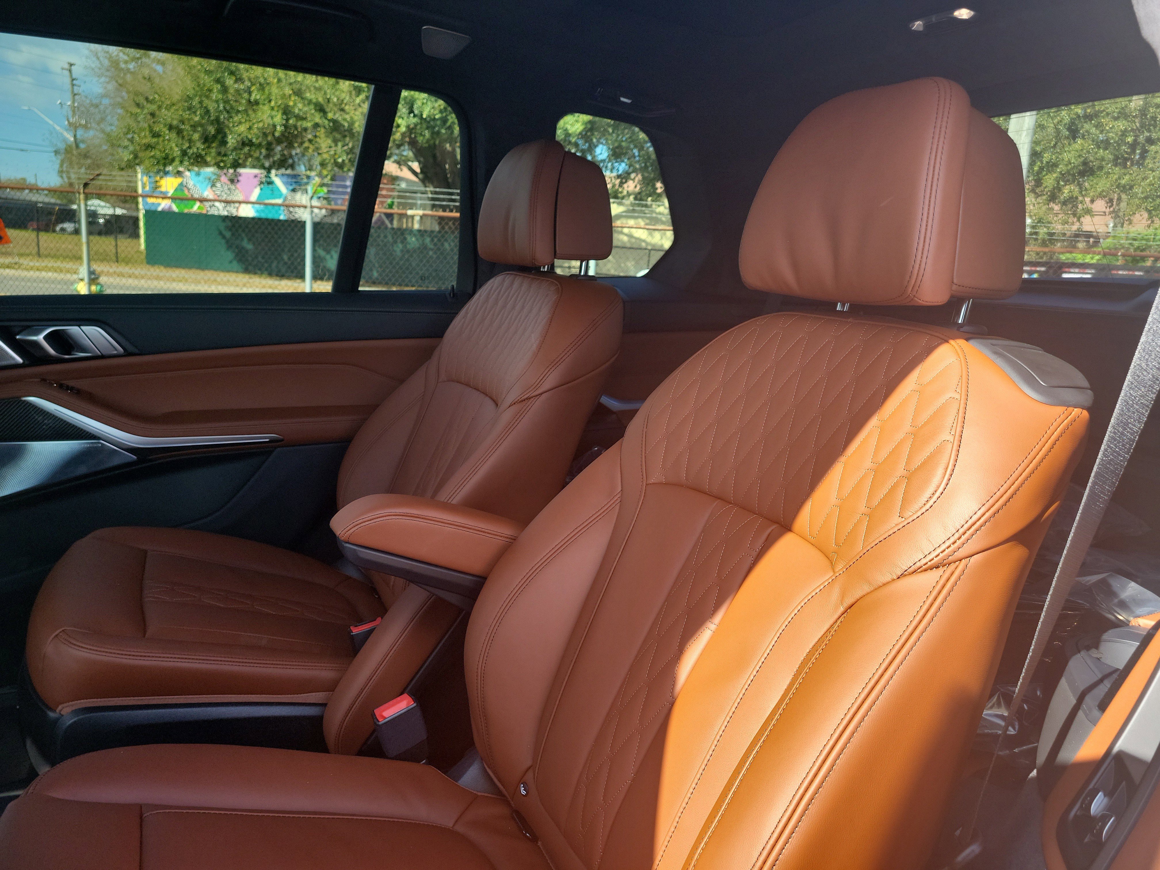 New 2026 BMW X7 M60i image 8