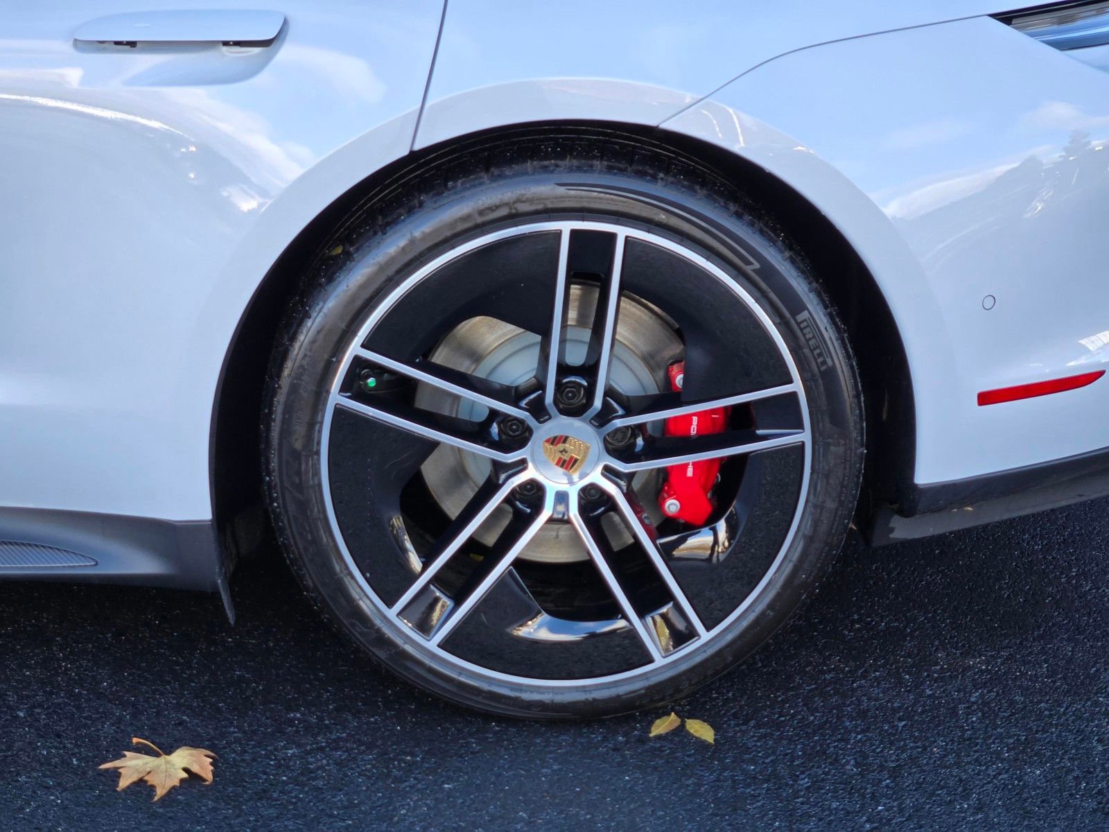 New 2026 Porsche Taycan GTS AWD/4WD image 11