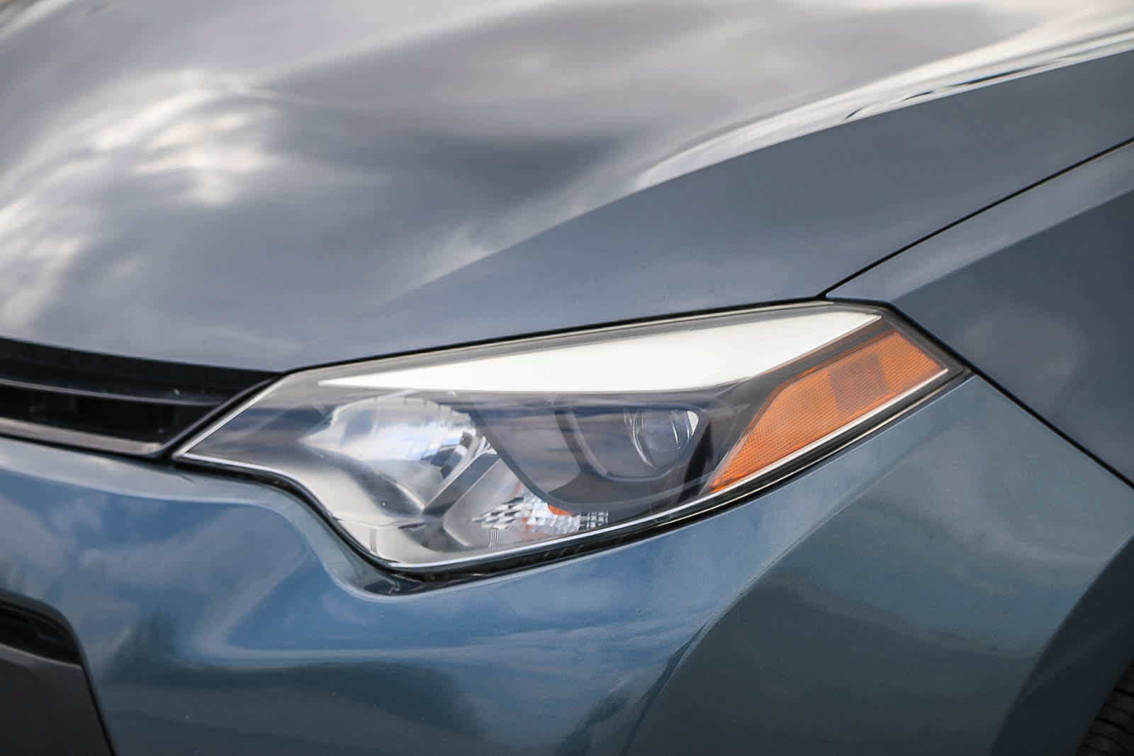 Used 2016 Toyota Corolla L FWD image 8
